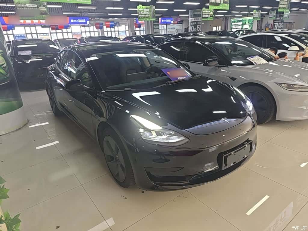 Tesla Model 3, 2022 4