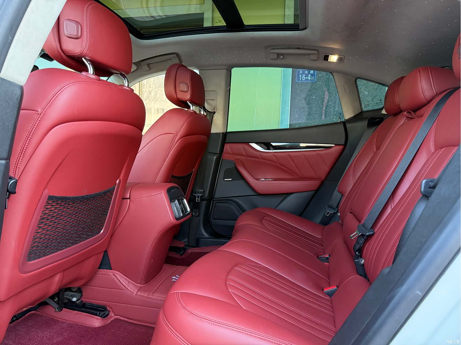 Maserati Levante, 2017 10