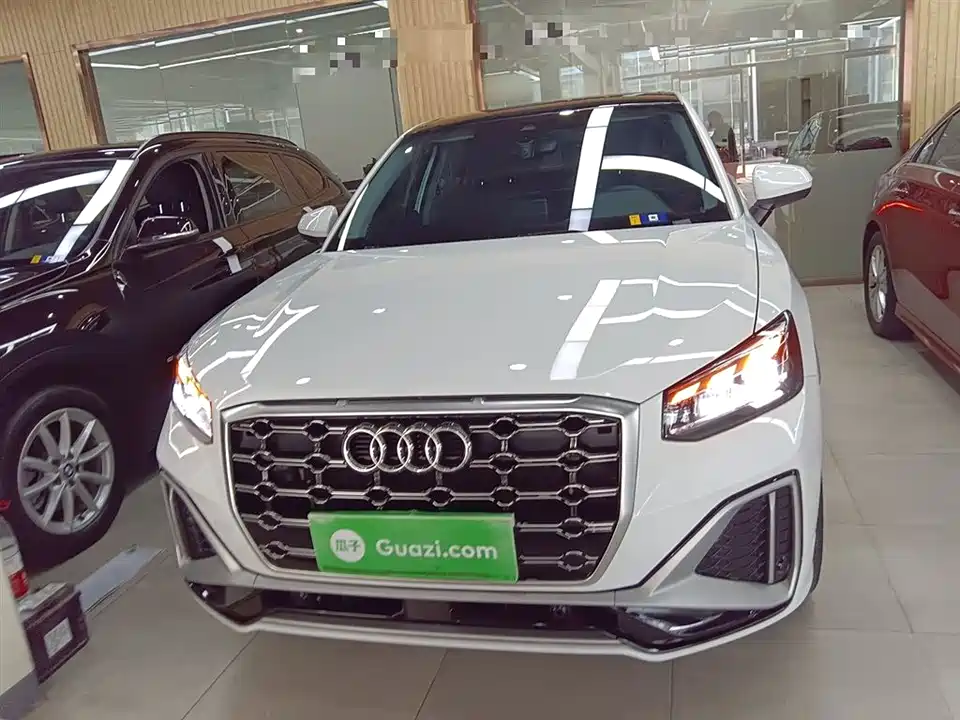 Audi Q2L Audi Q2L
