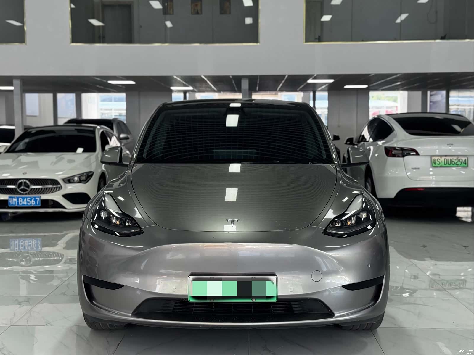 Tesla Model Y, 2022 2