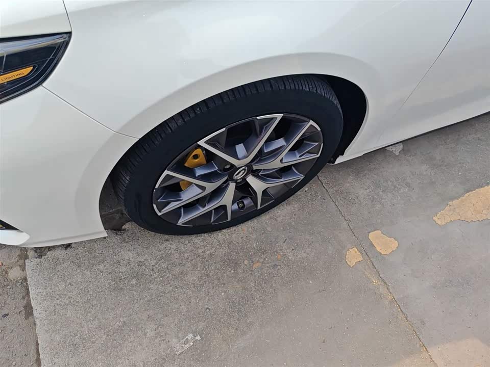 Trumpchi Shadow Leopard