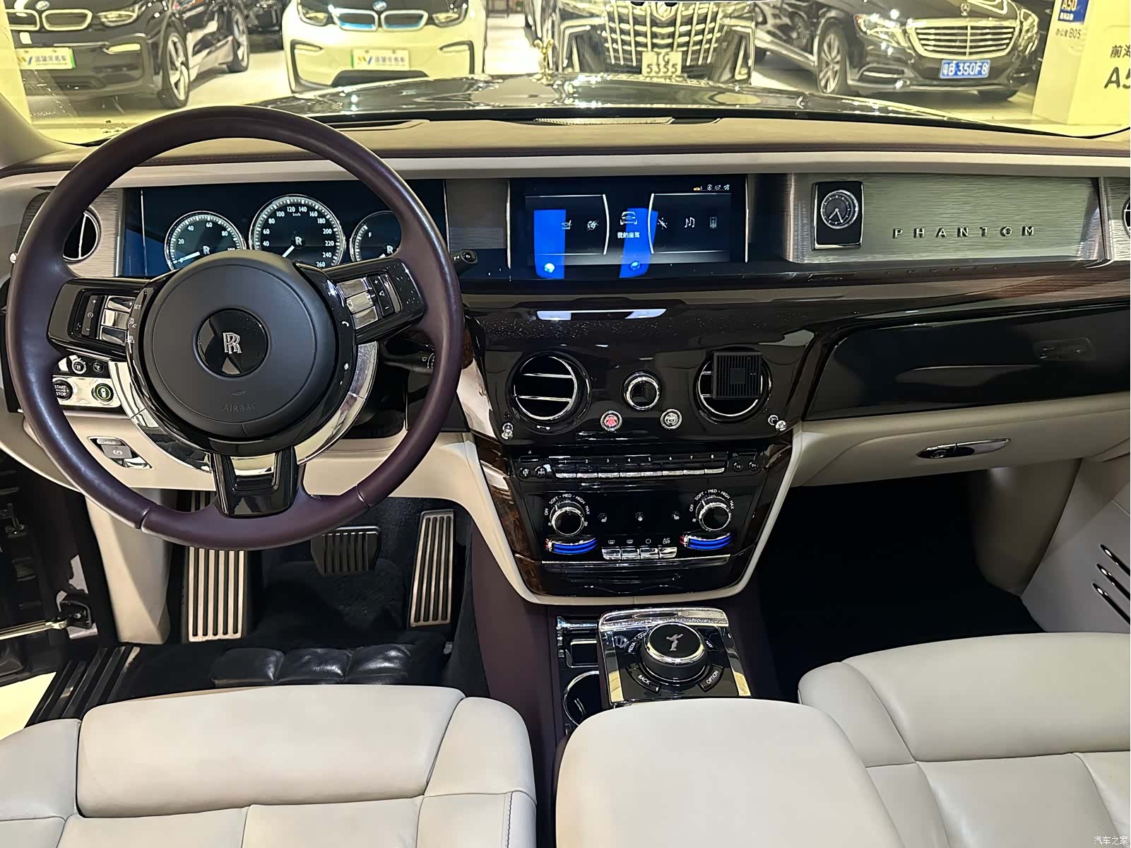 Rolls-Royce Phantom, 2020 7