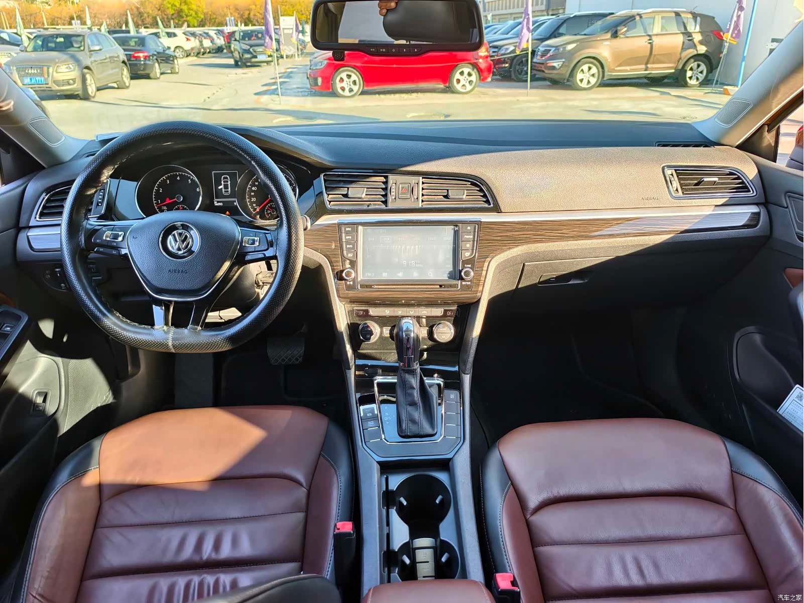 Volkswagen Lamando, 2015 9