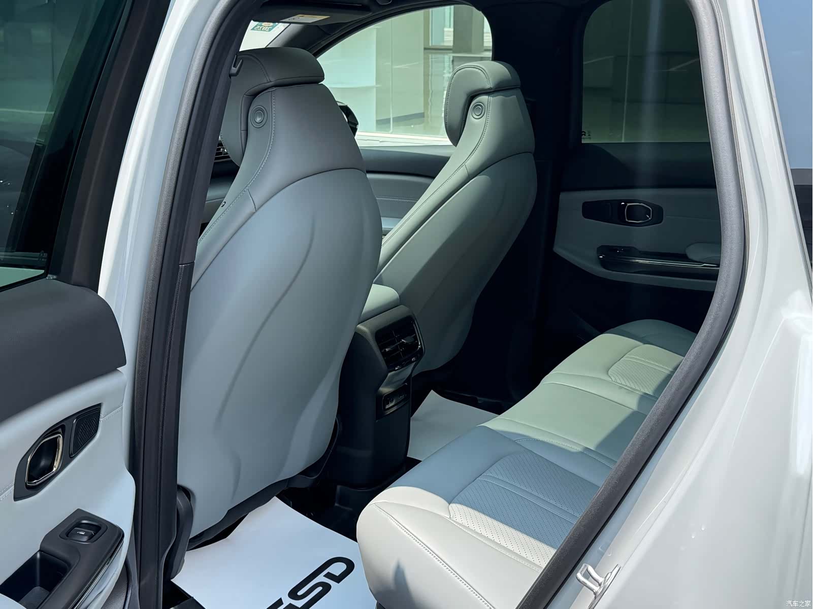 NIO ES6, 2023 12
