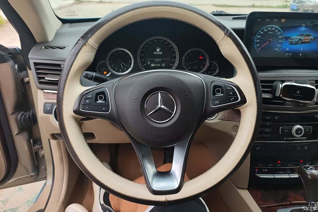 Mercedes-Benz E-Class, 2011 15