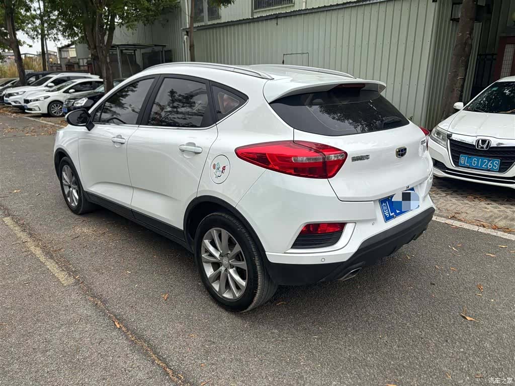 Geely Emgrand, 2018 11