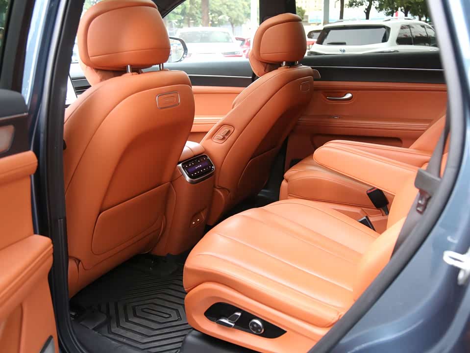 AITO Ask the world M7