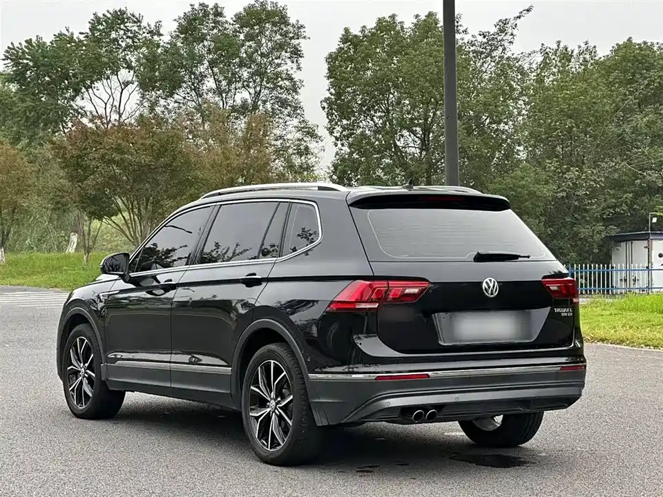 Volkswagen Tiguan L