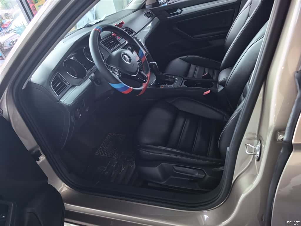Volkswagen Lamando, 2017 15