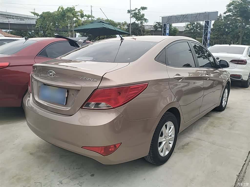 Hyundai GLS, 2015 7