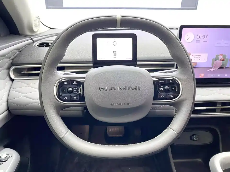 Dongfeng Nammi Nano 01