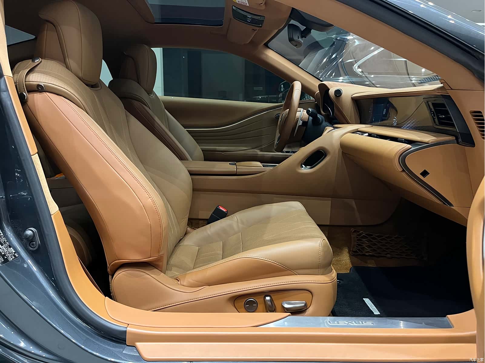 Lexus LC, 2019 13