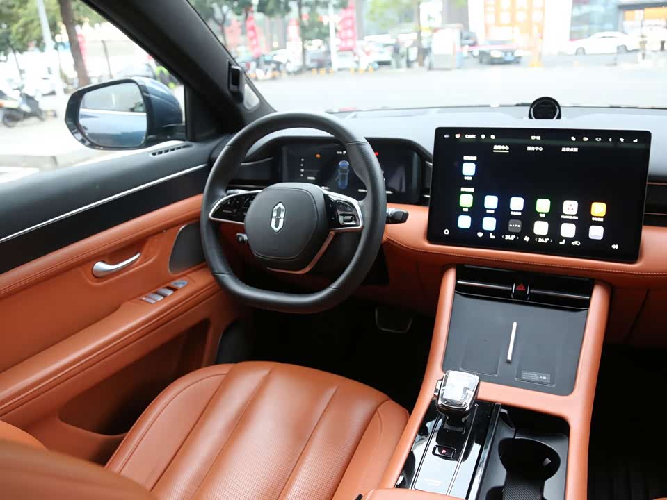 AITO Ask the world M7