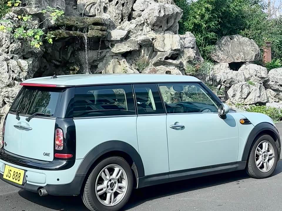 MINI CLUBMAN