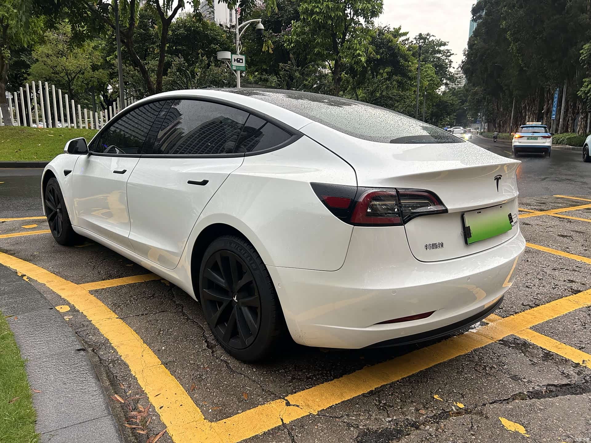 Tesla Model 3, 2020 6