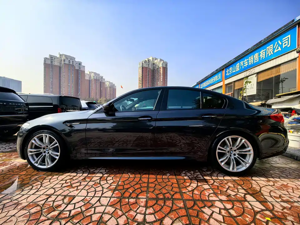 BMW M5