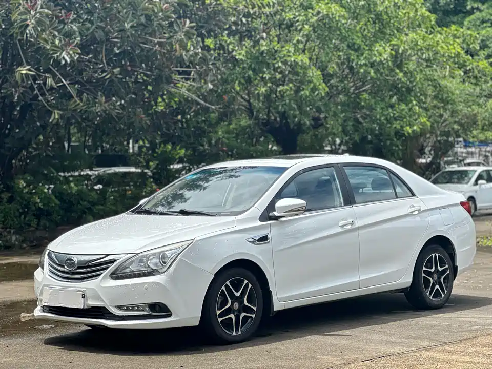 BYD G5