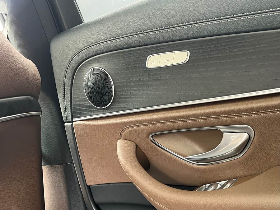 Mercedes-Benz E-Class 2020, фото 13