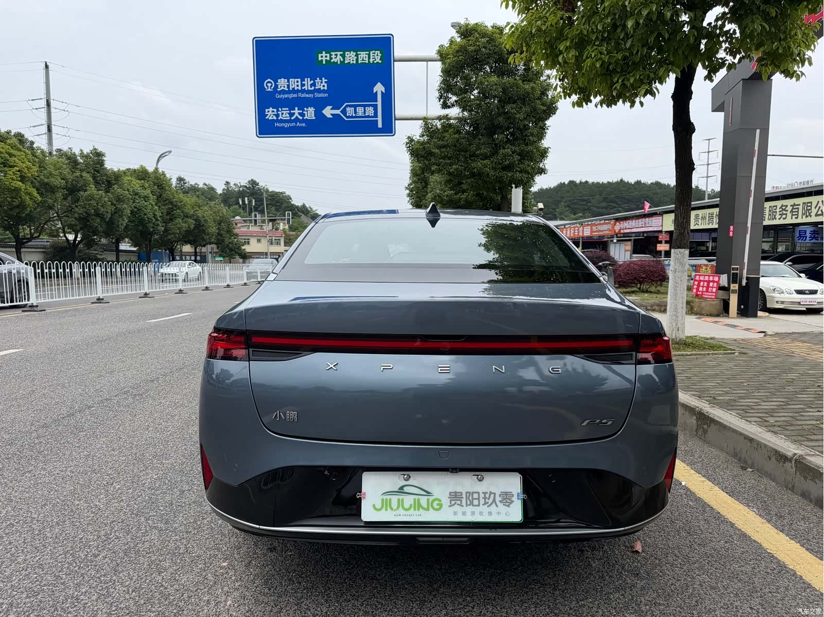 Xpeng P5, 2023 все фото