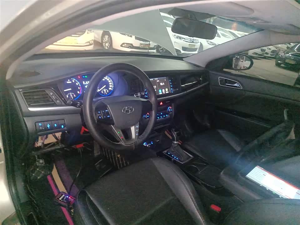 Hyundai Name picture