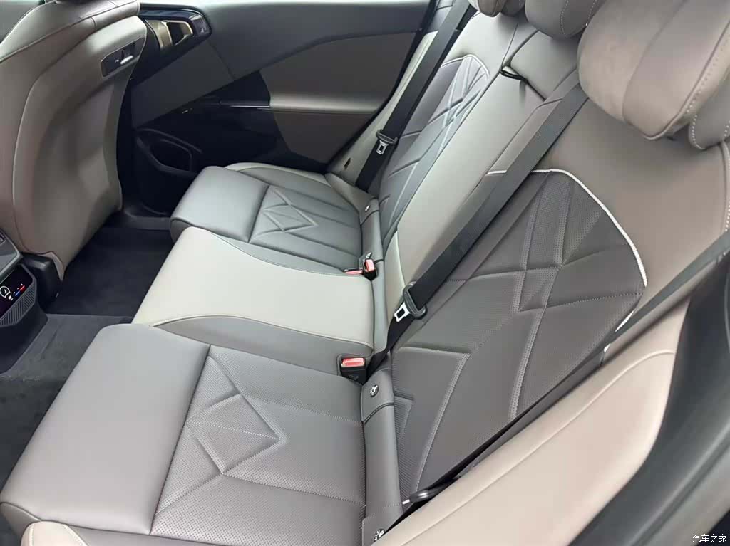 BMW X3, 2025 9