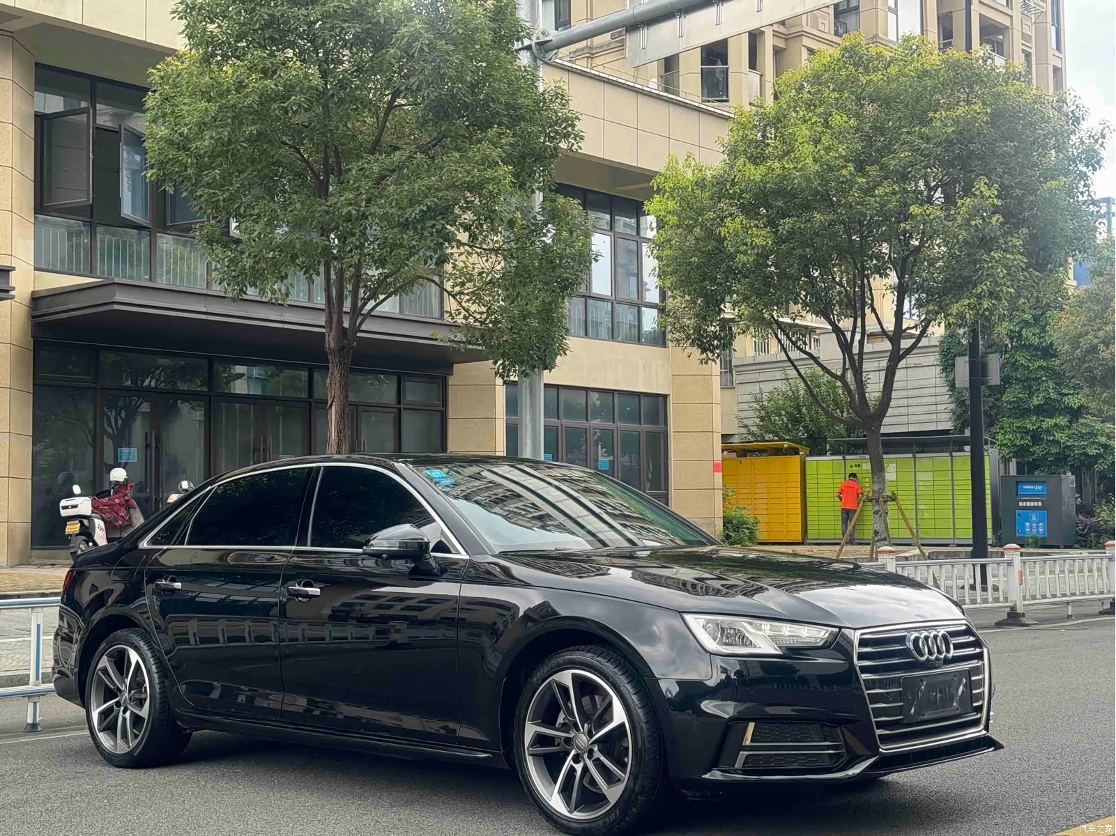 Audi A4L, 2019 3