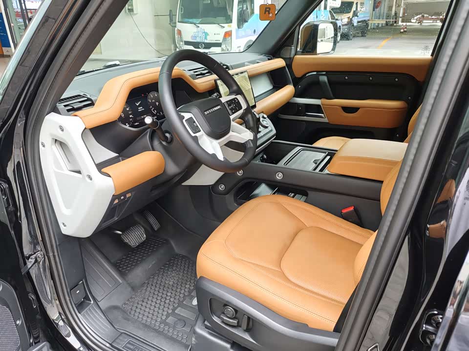Land Rover guard