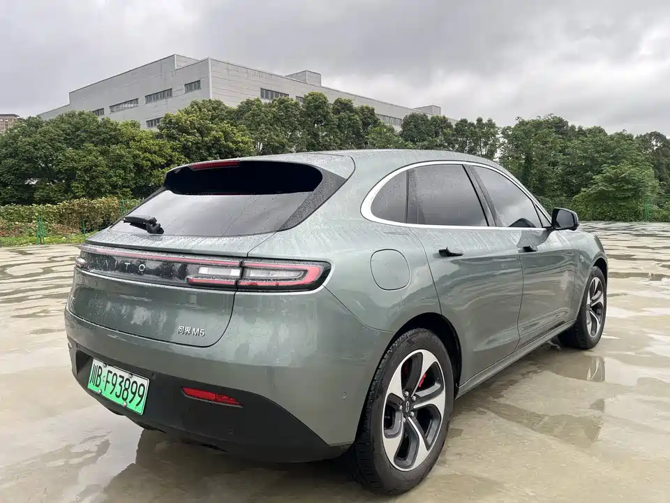 AITO Ask the world M5