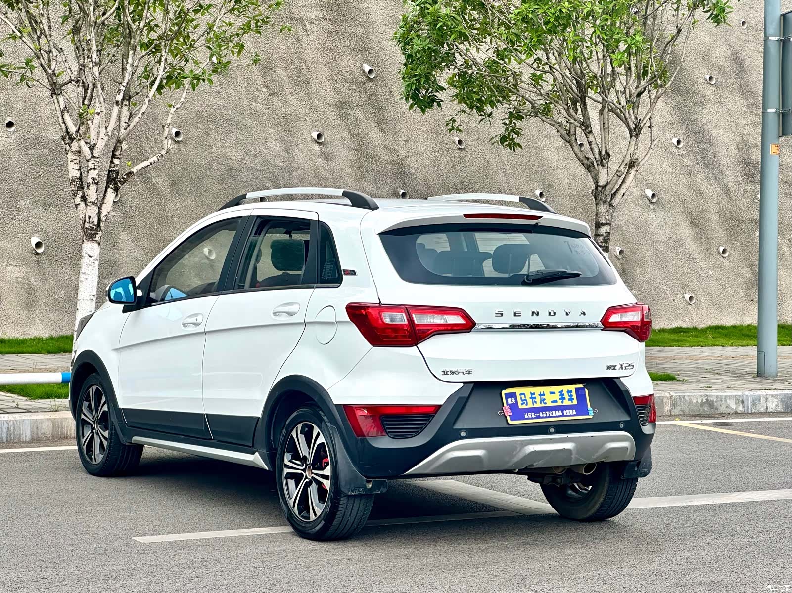 BAIC X25, 2016 18