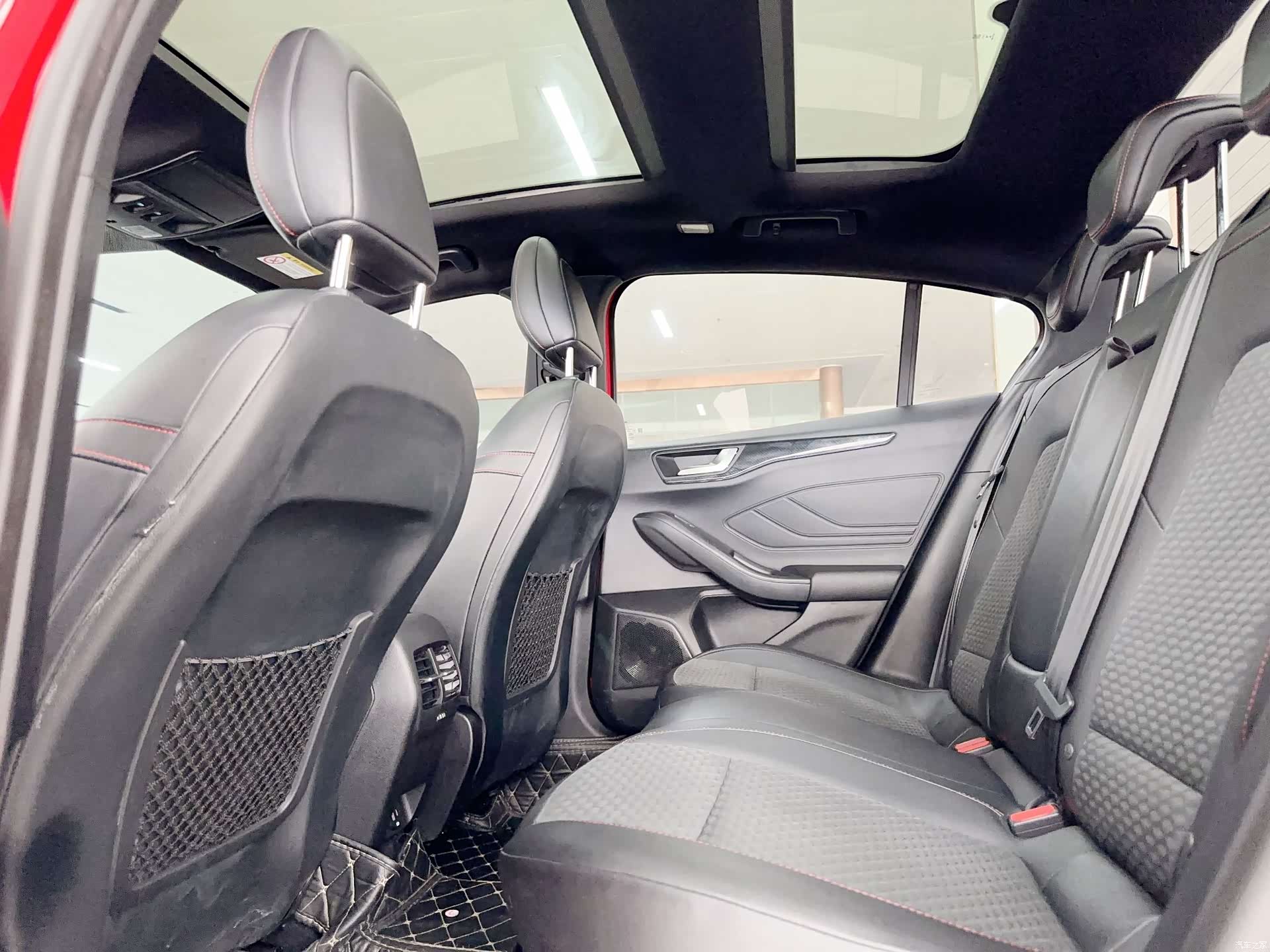 Ford Focus, 2019 15