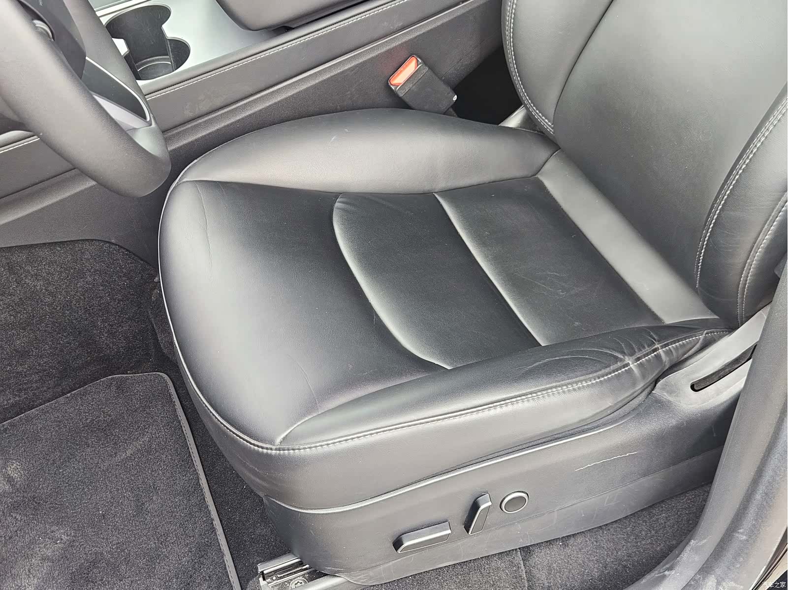 Tesla Model Y, 2023 11