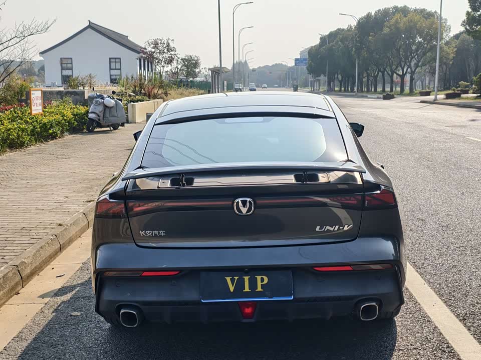 Changan UNI-V