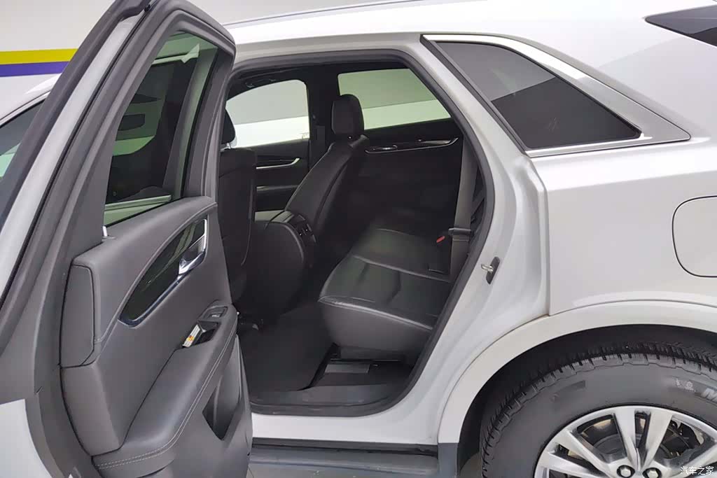 Cadillac XT5, 2020 11