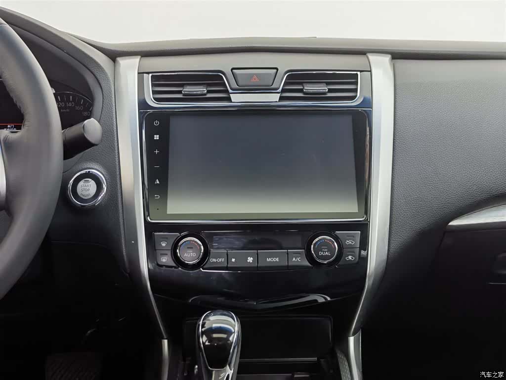 Nissan Teana, 2019 12