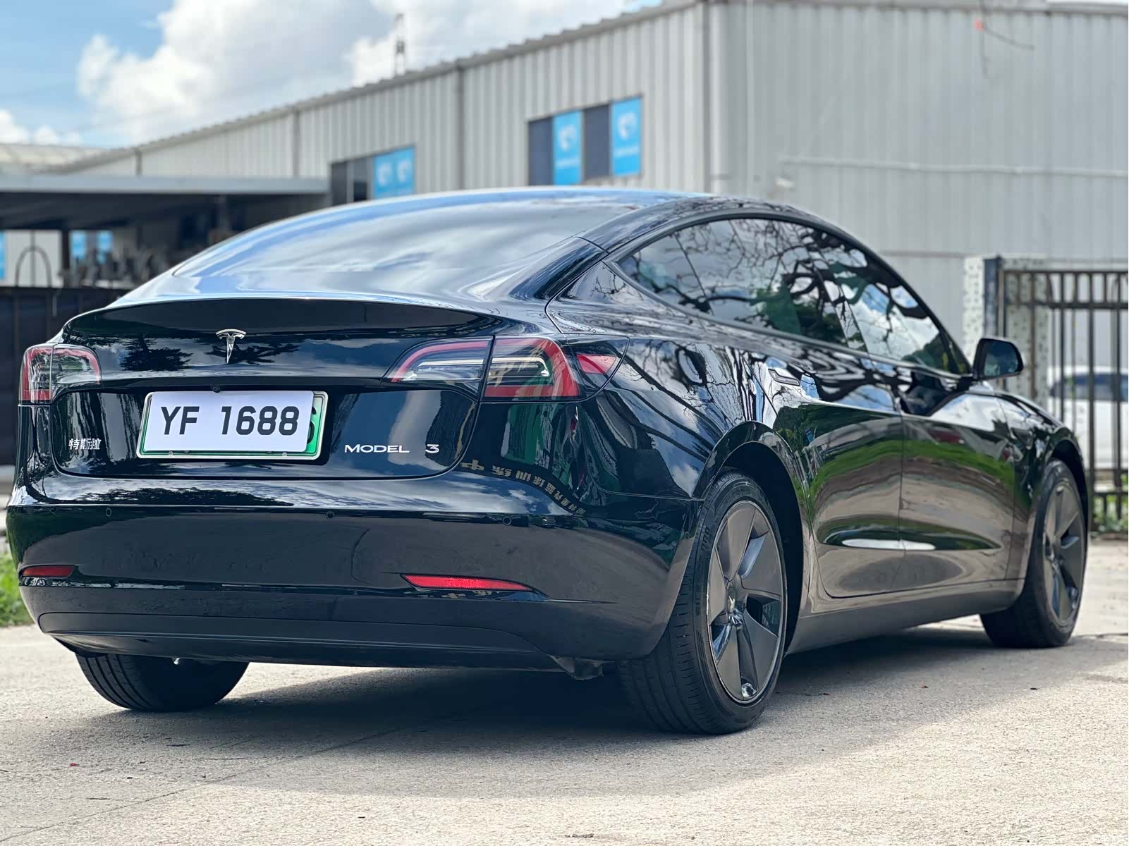Tesla Model 3, 2022 7