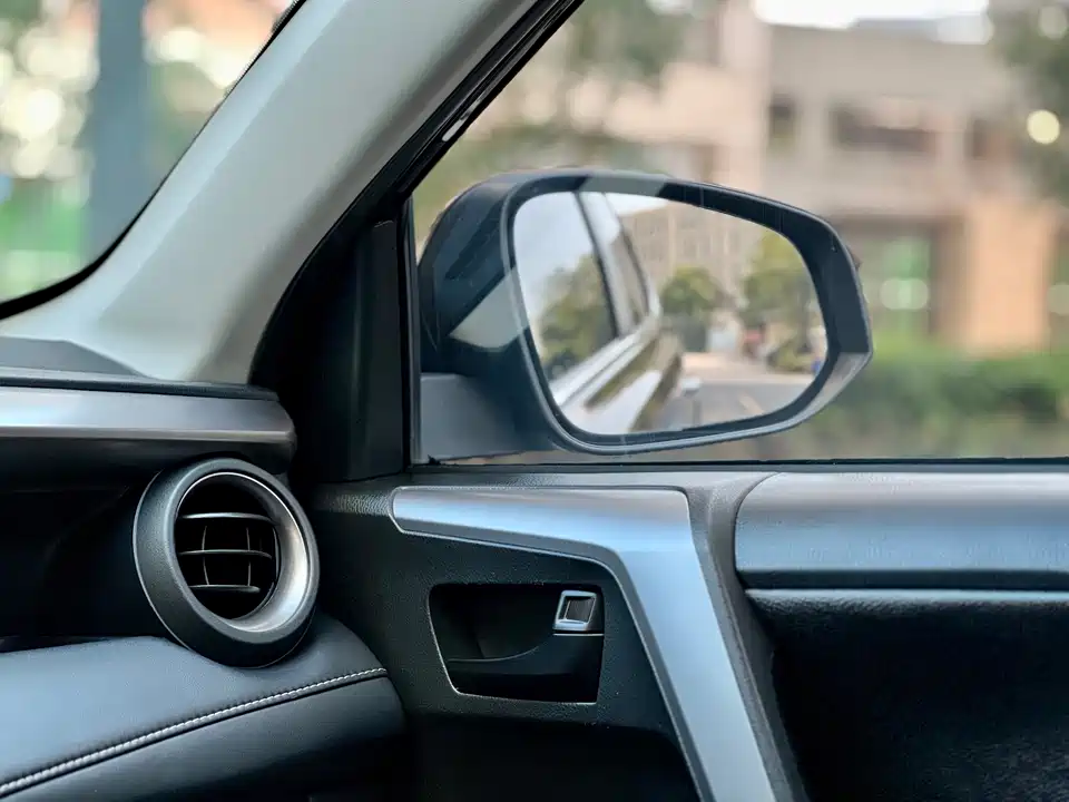 Toyota RAV4 Rongfang