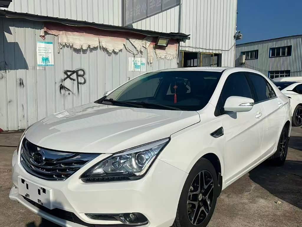 BYD G5
