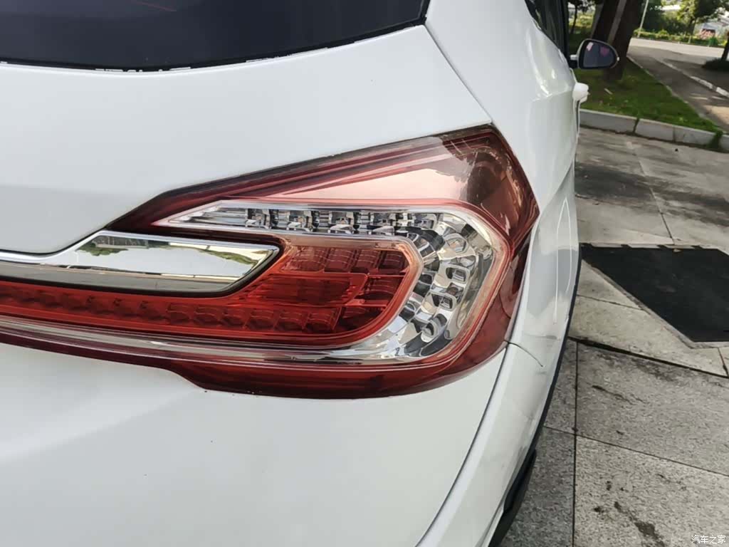 Wuling 310W, 2017 8