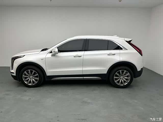 Cadillac XT4, 2019 все фото