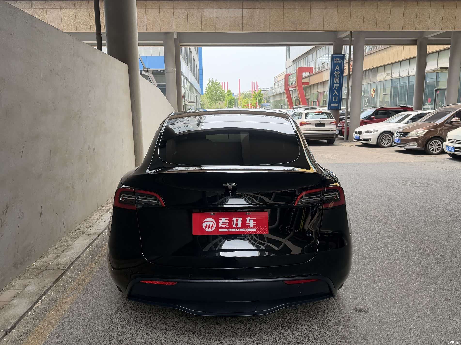 Tesla Model Y, 2023 6