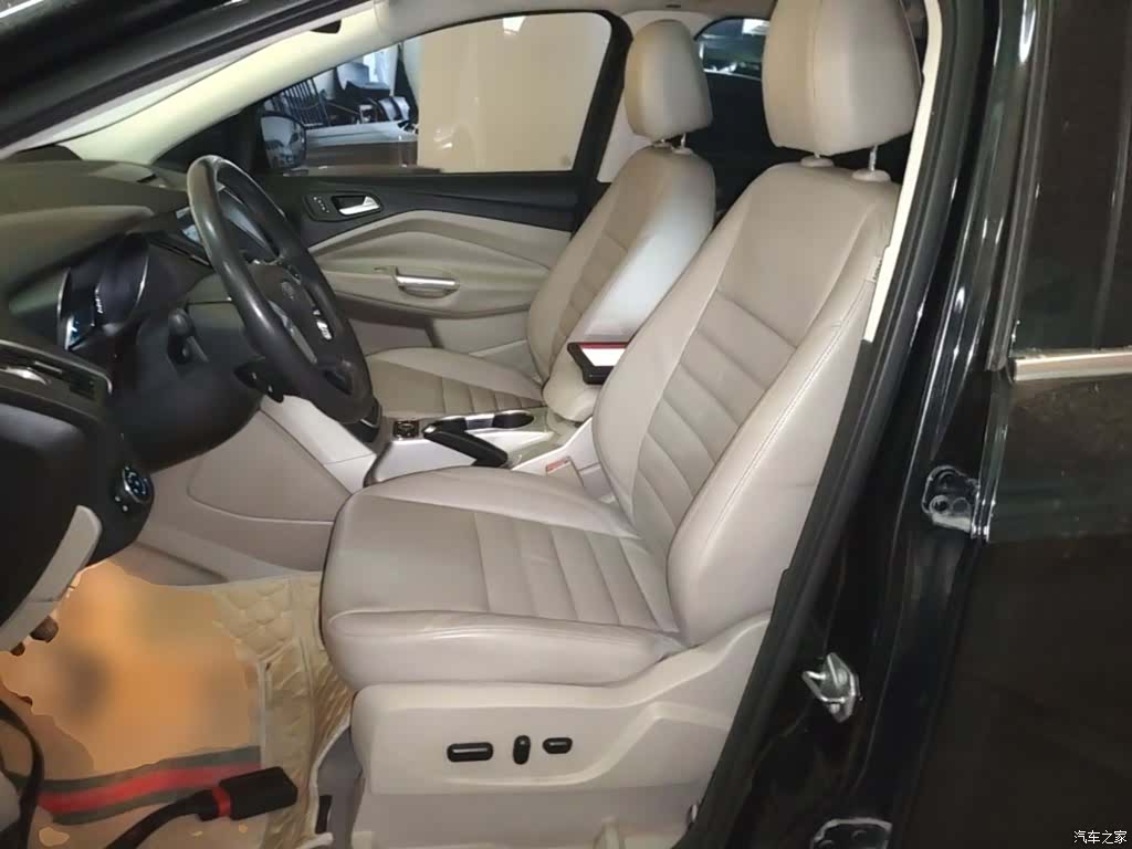 Ford Kuga, 2015 15