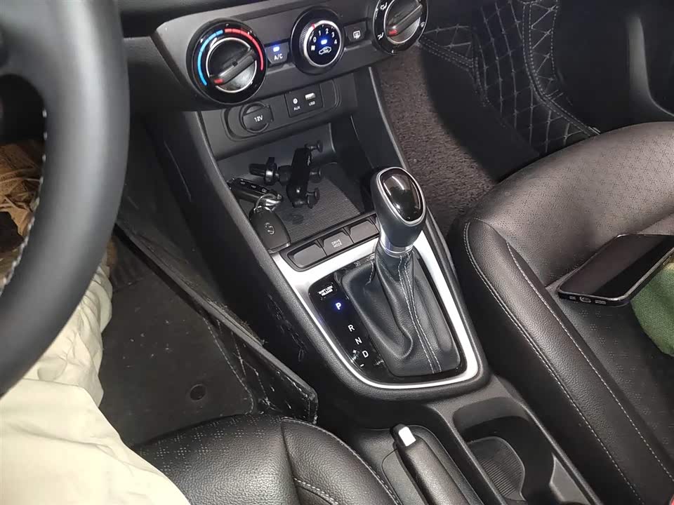 Hyundai Yuedong