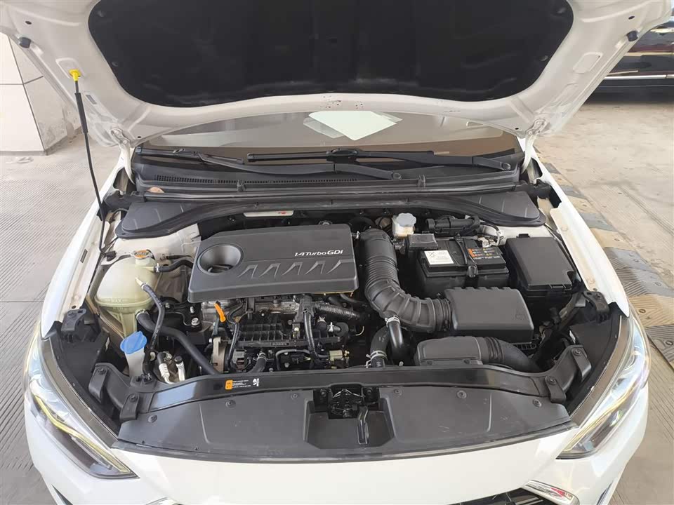 Hyundai Lead