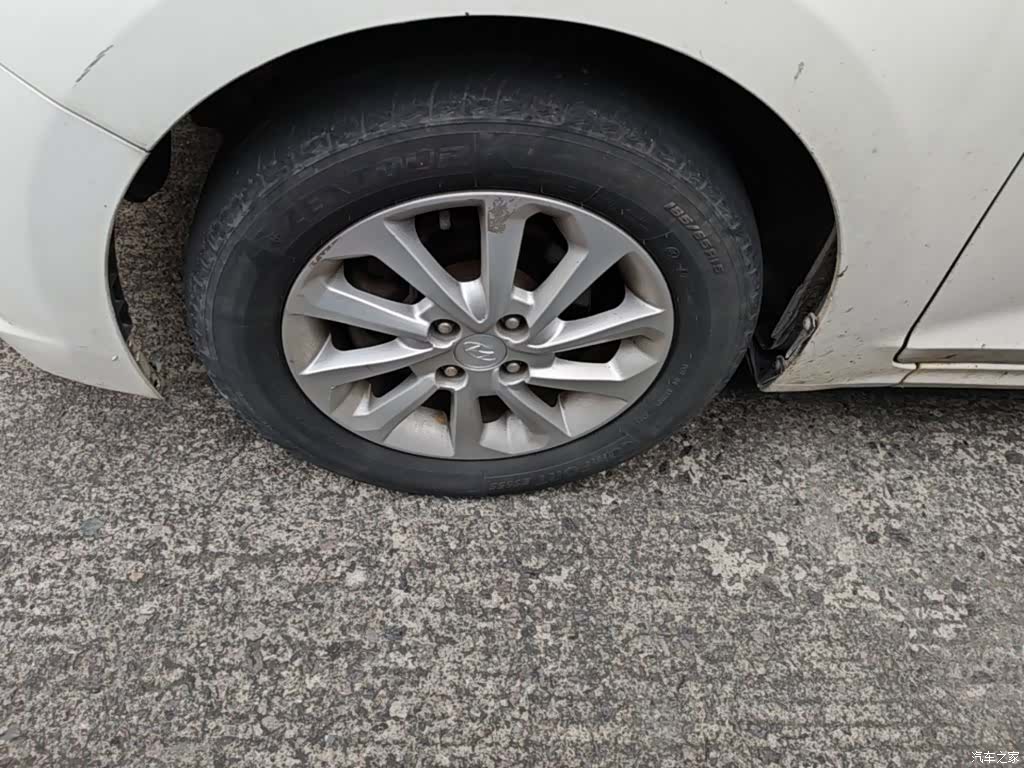Hyundai GLS, 2017 23