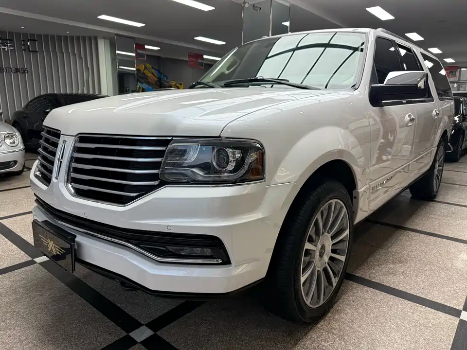 Lincoln Navigator