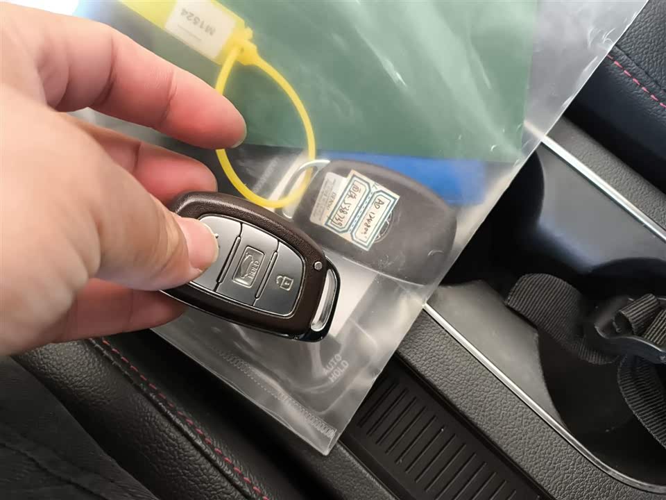 Hyundai Lead