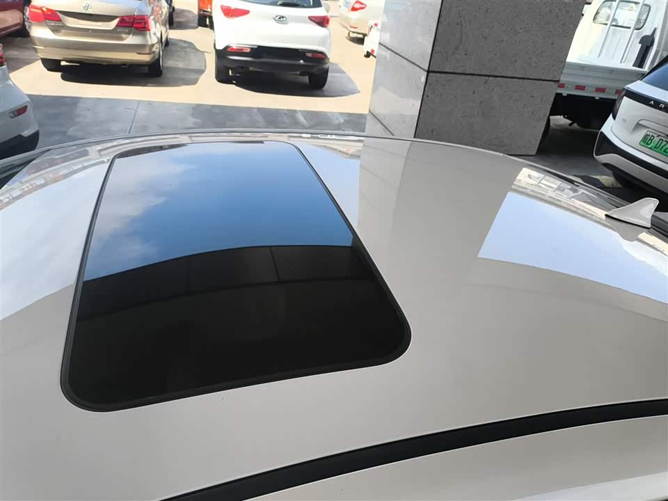 Hyundai Lead