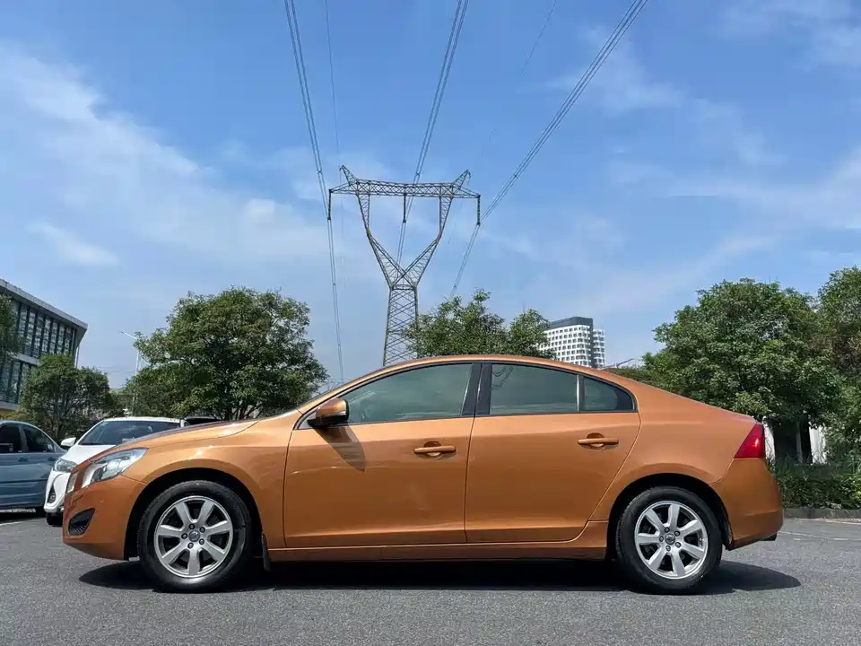Volvo S60