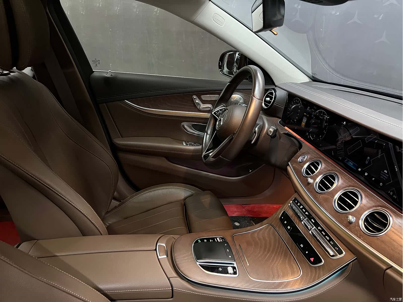 Mercedes-Benz E-Class, 2023 17