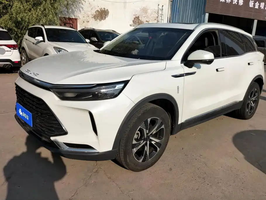 BAIC Beijing X7